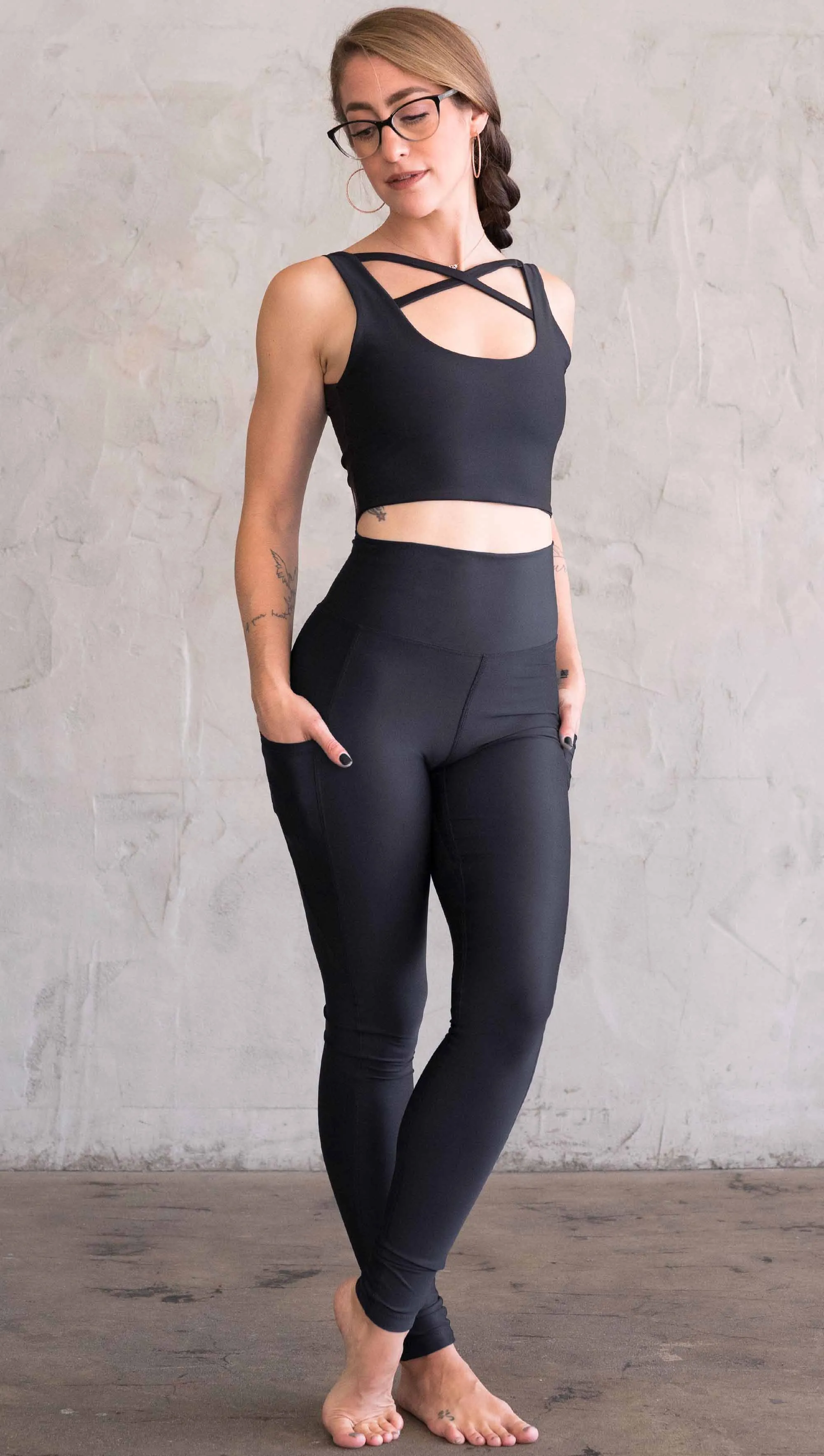 Black - Featherlight Leggings