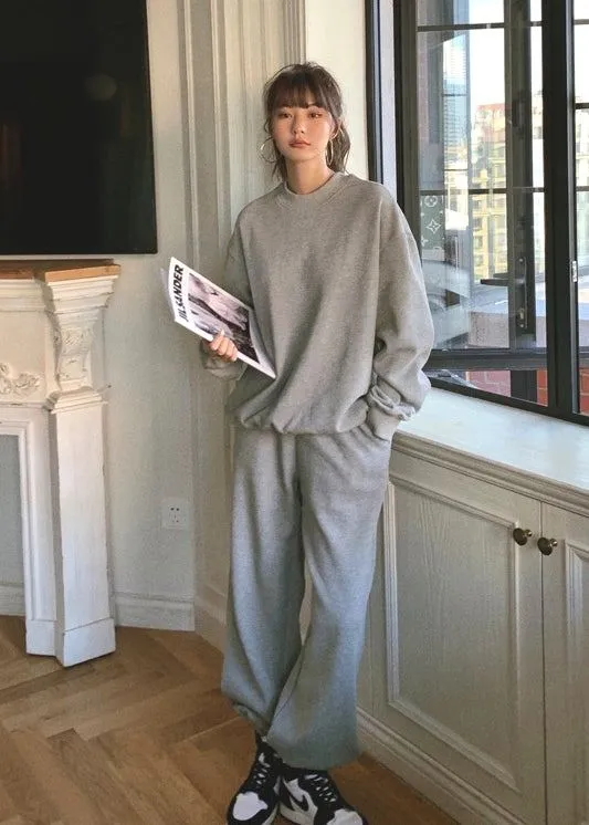 Casual And Elegant sweatshirt   sweatpants set