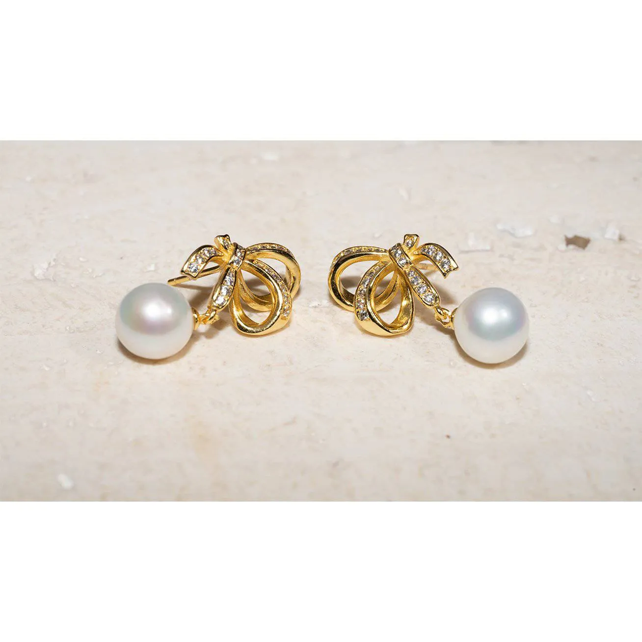 Elegant Freshwater Pearl Earrings WE00186