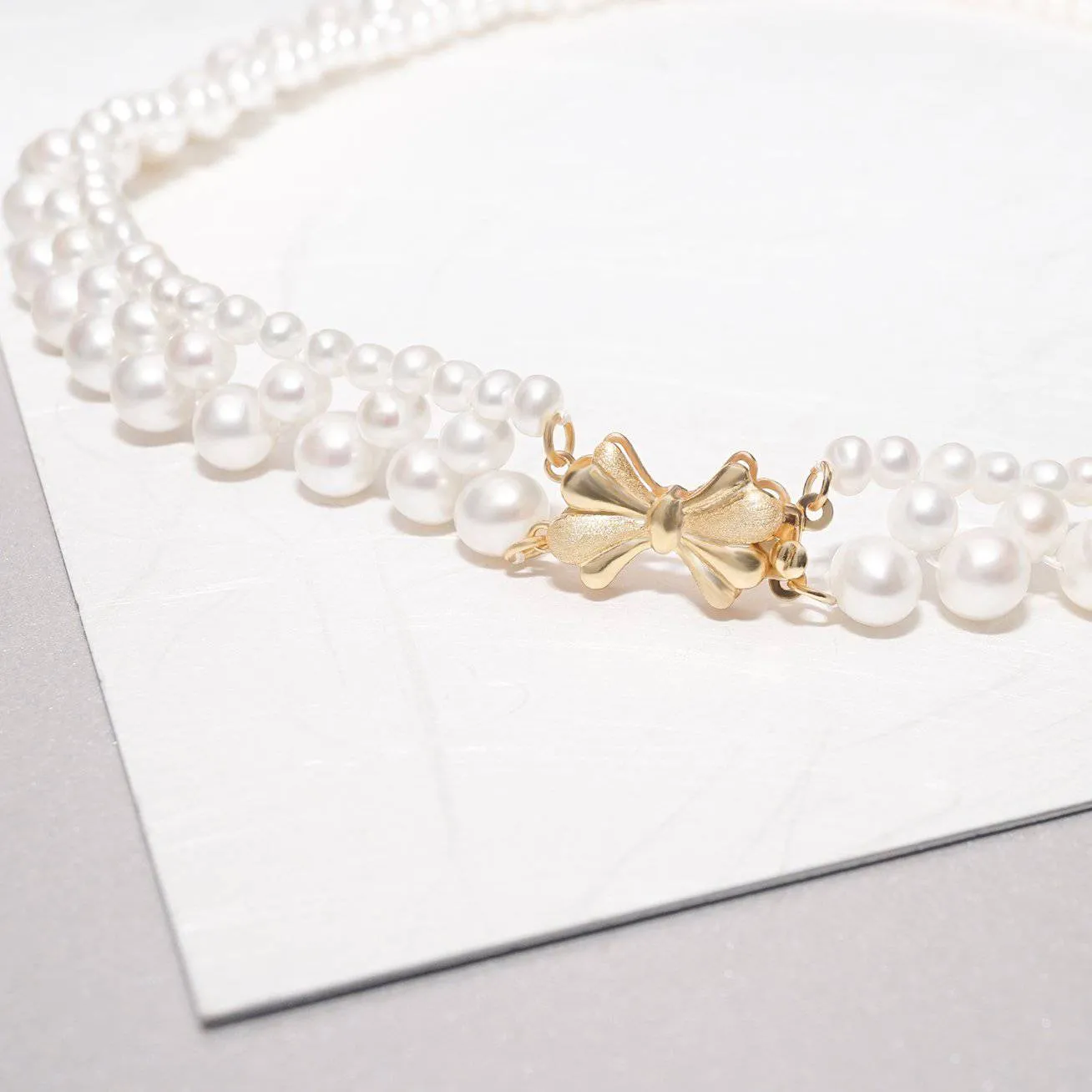 Elegant Freshwater Pearl Necklace WN00190