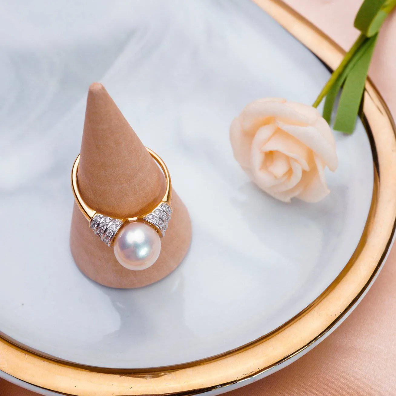 Elegant Freshwater Pearl Ring WR00020