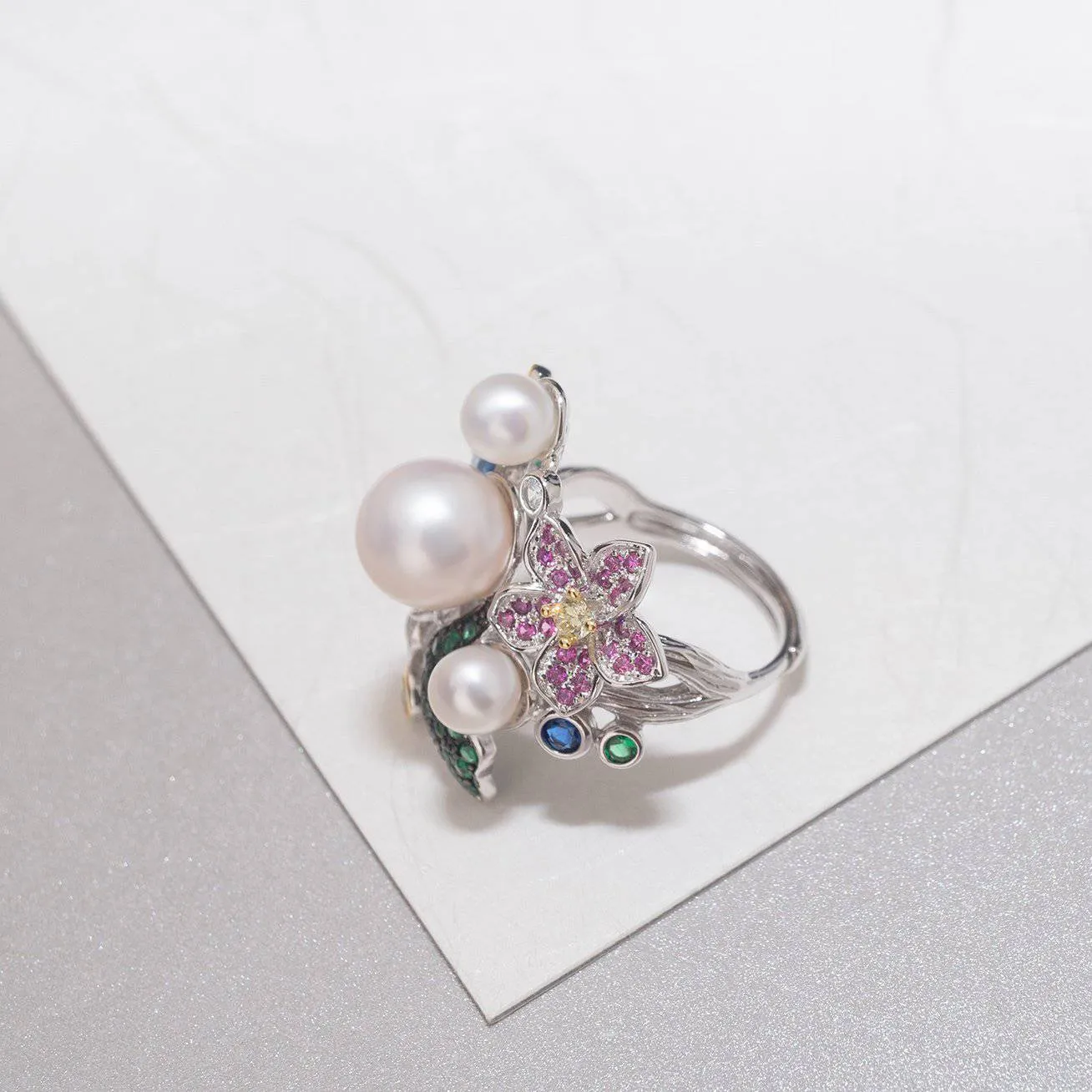 Elegant Freshwater Pearl Ring WR00081 | GARDENS