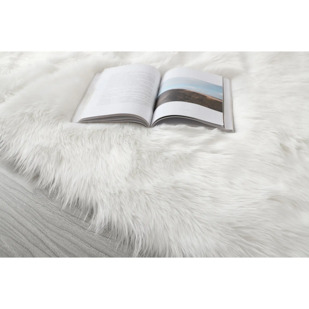 "Cozy Collection" Ultra Soft Fluffy Faux Fur Sheepskin Area Rug