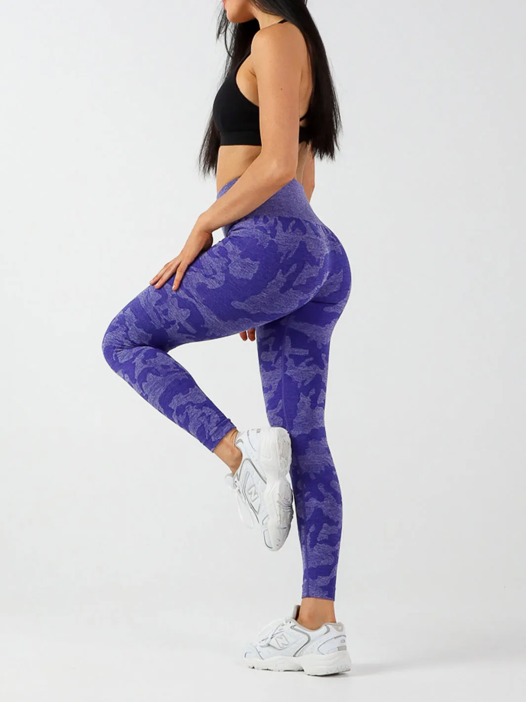 Seamless Camo Leggings