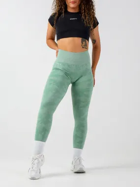 Seamless Camo Leggings