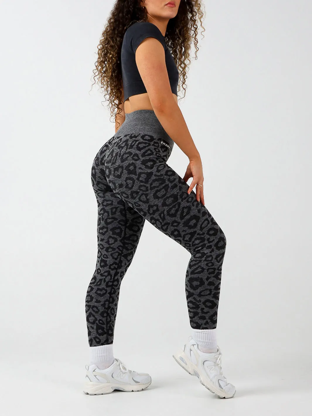 Seamless Leopard Leggings