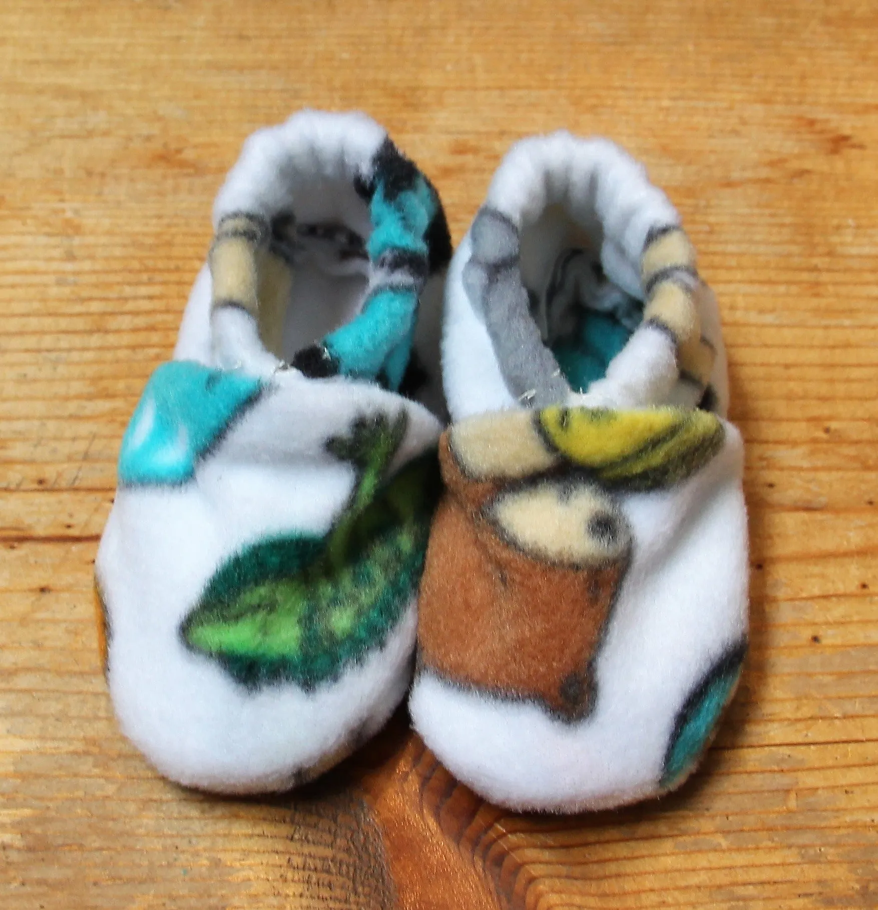 Wolfe Fleece Baby Booties