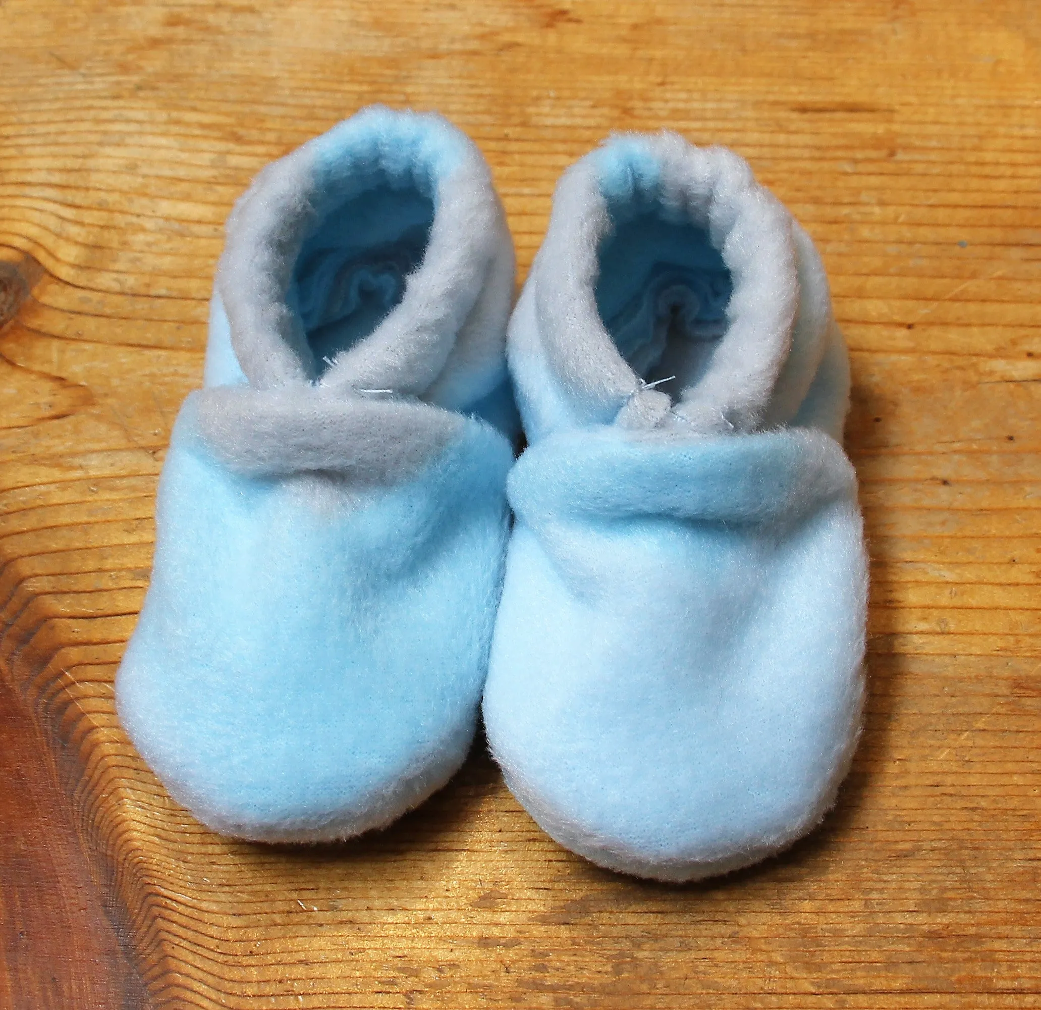 Wolfe Fleece Baby Booties